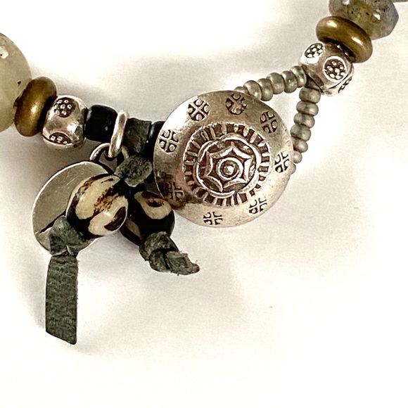 MIA LENA Labradorite Prayer Bead Bracelet - Picture 3 of 7